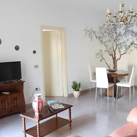 Uno Spettacolo Della Natura San Lucido